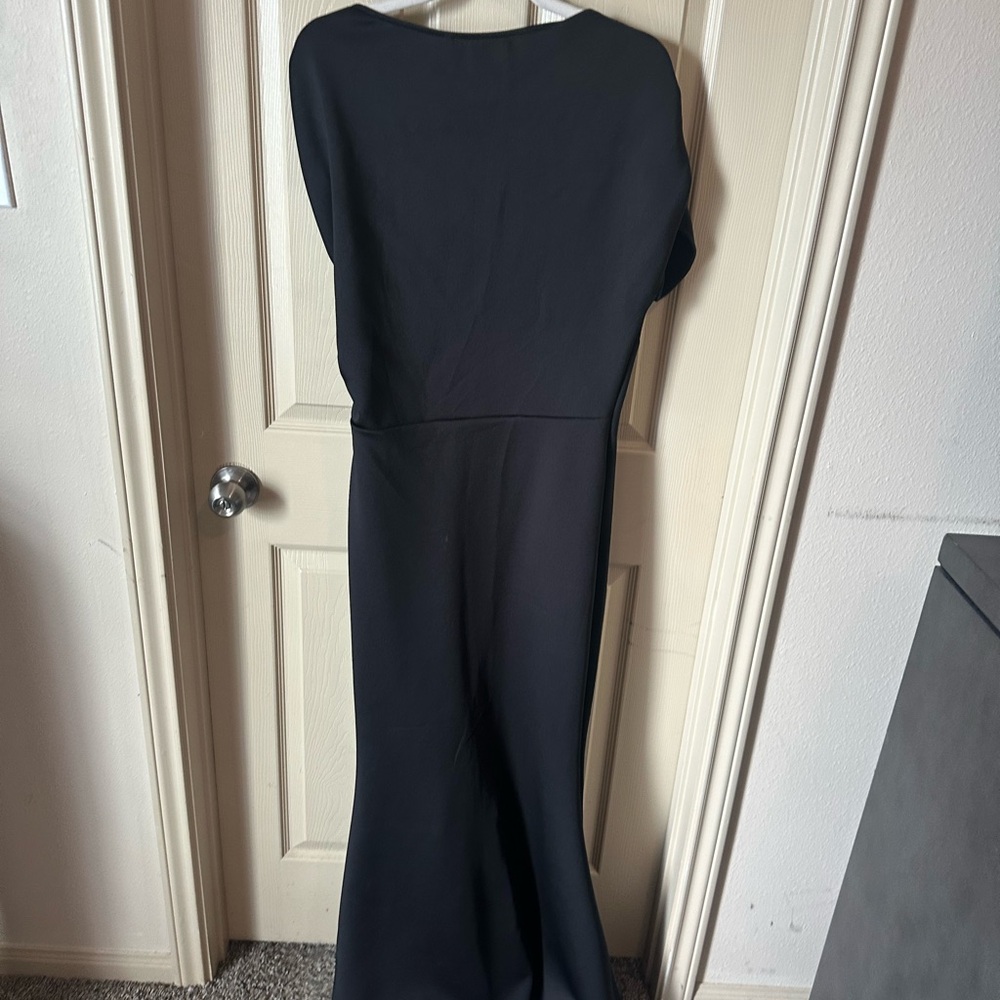 Elegant Black Maxi Dress